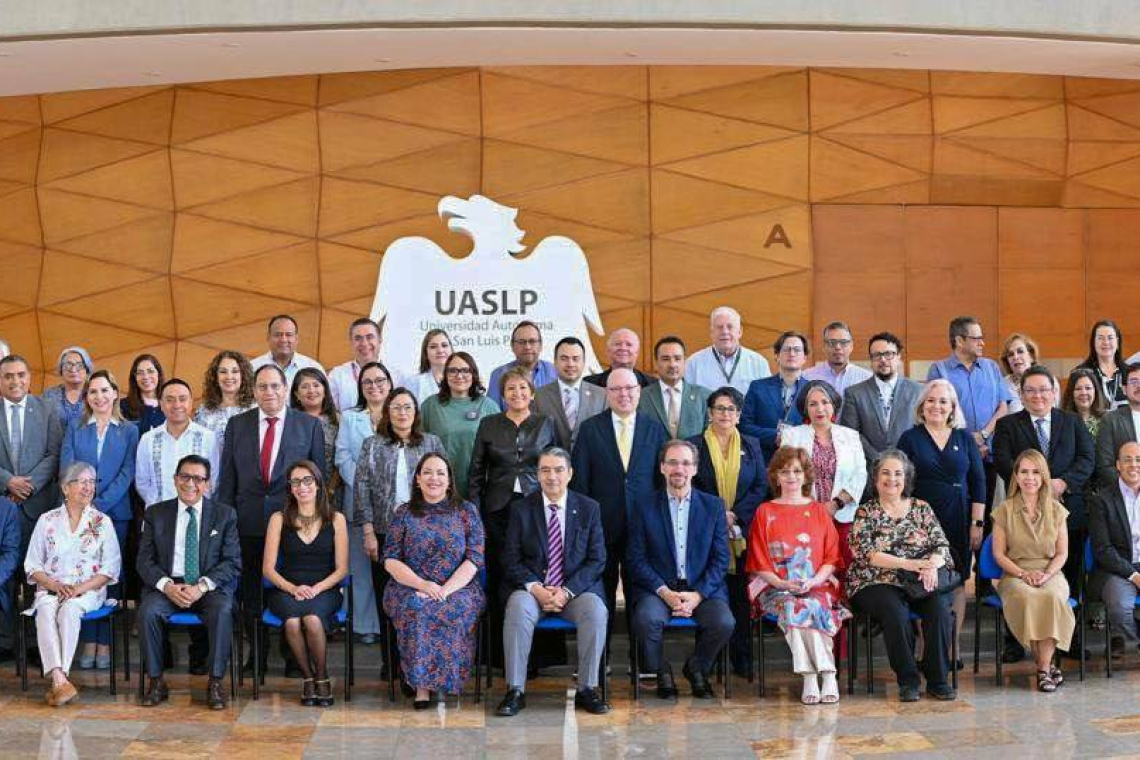 UAEMéx refrenda compromiso con la mejora continua y la transformación educativa en reunión nacional del SEAES