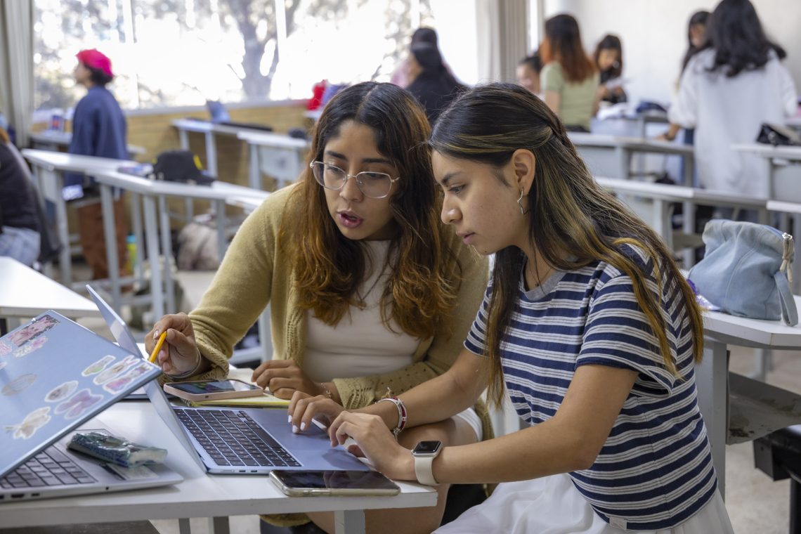 Da la UAEMéx la bienvenida a más de 96 mil estudiantes y fortalece su presencia en todo el Estado de México