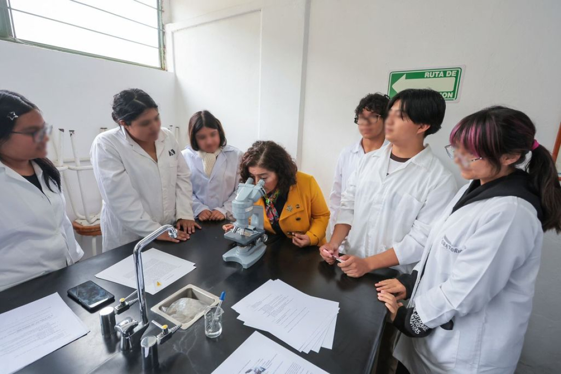  Impulsa UAEMéx innovación y formación  integral en sus 11 planteles de bachillerato  