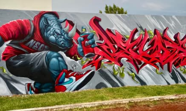 Nehos, artista urbano y egresado de la UAEMéx, llevará el graffiti mexicano a la novena edición de Kardo, en Rusia