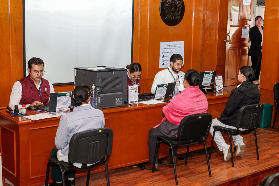 UAEMéx acerca servicios del SAT a su comunidad 